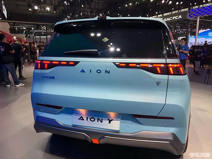 2020广州车展：广汽埃安全新车型Aion Y首次亮相