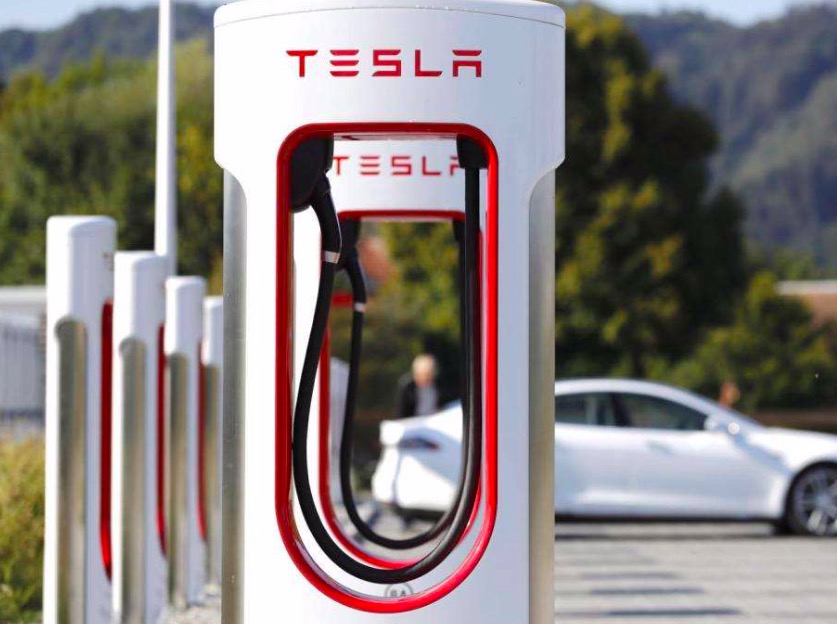 特斯拉未来或开放超级充电桩给其他汽车品牌使用