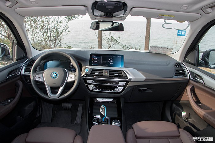 豪华纯电SUV新选择 试驾体验BMW iX3