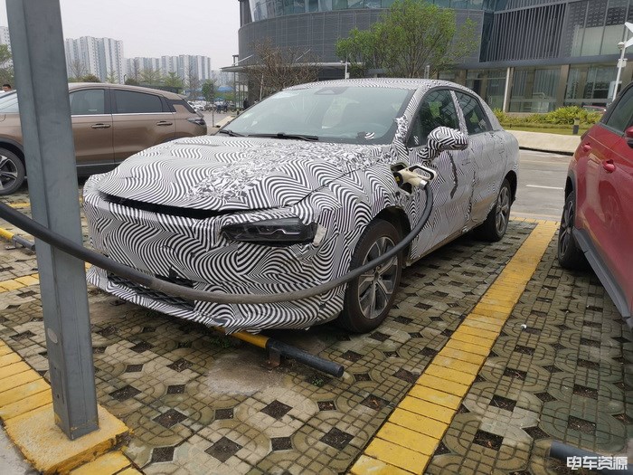 小鹏新车型P5将于上海车展首发 年底正式上市