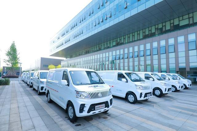 长安汽车与民生集团合作布局新能源城市配送 首批100辆交付