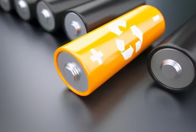 中国能源新突破：钠电池超越锂电池，或将解决电动车缺陷？