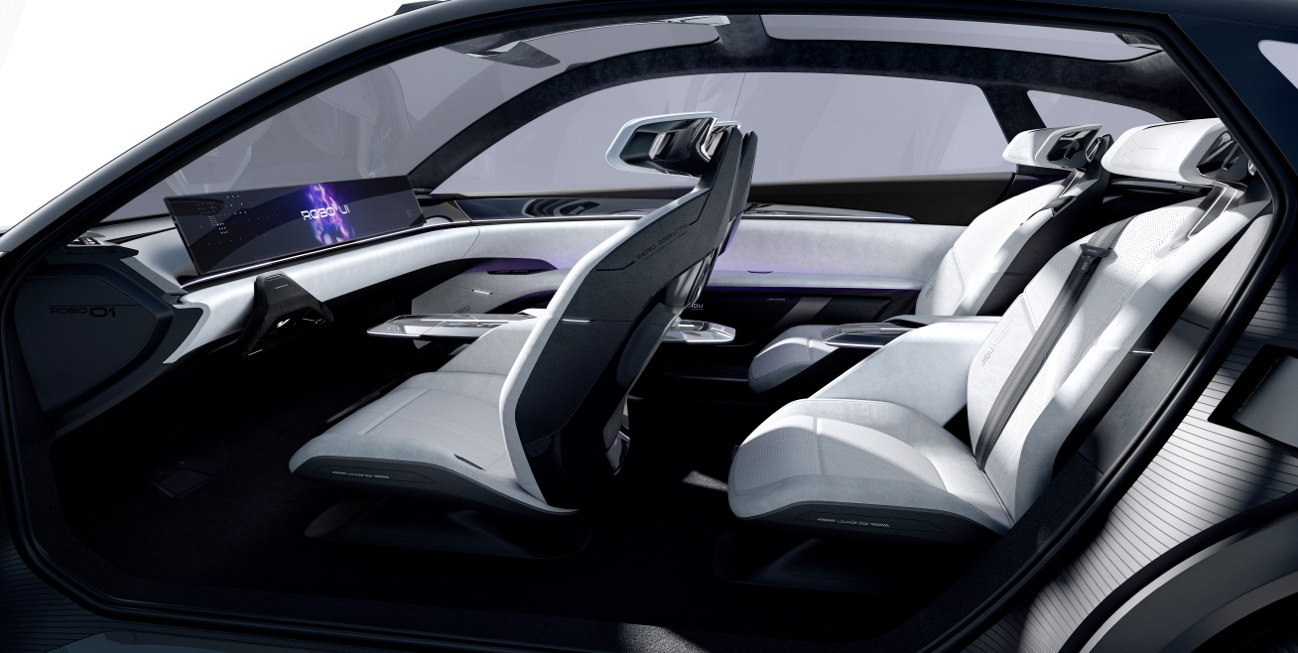 集度首款概念车发布 打造科幻感移动智能空间