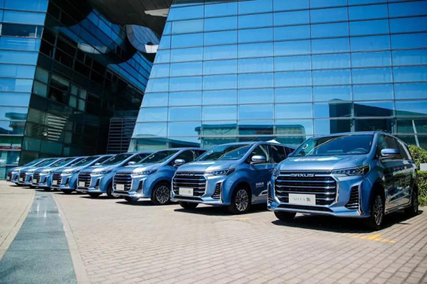 上海燃料电池汽车示范应用首批“发车”：共 410 辆上汽氢动力汽车