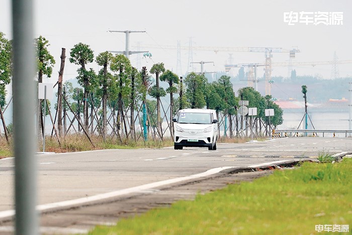 喜报|剑指赛场 上汽大通MAXUS EV30拿下全能银奖等四项大奖