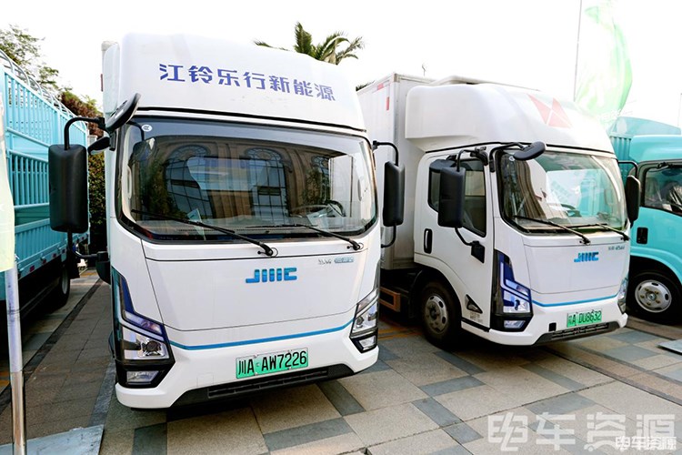 双车助力 江铃E路达“成就客户美好生活”