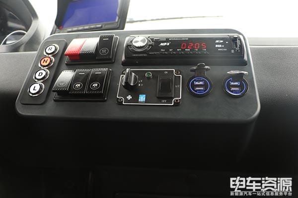 银隆新能源 GTQ5043 电动厢式运输车
