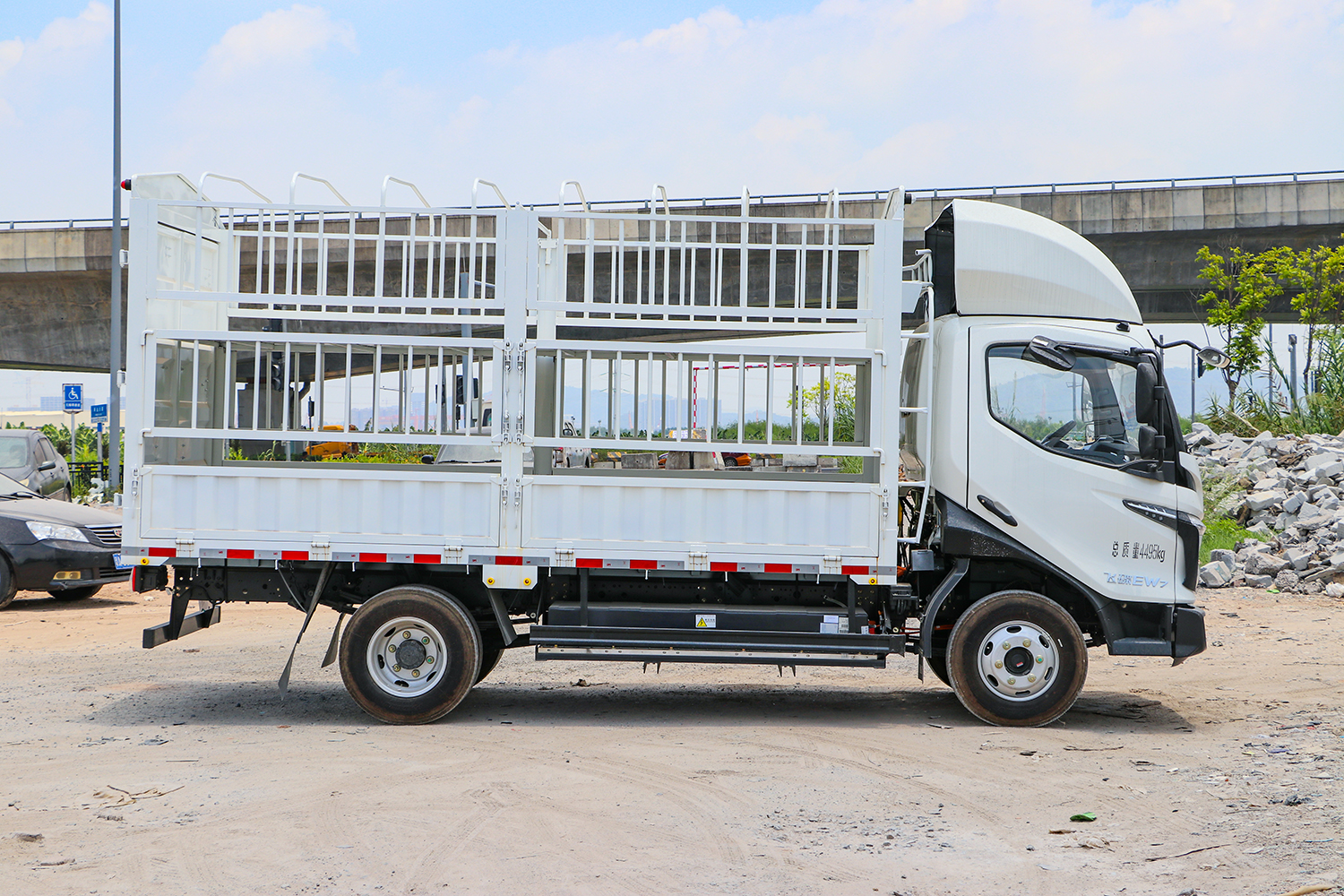 2024款 飞碟EW7 仓栅 宁德时代100.27kWh（FD5041CCYW68BEV-1）