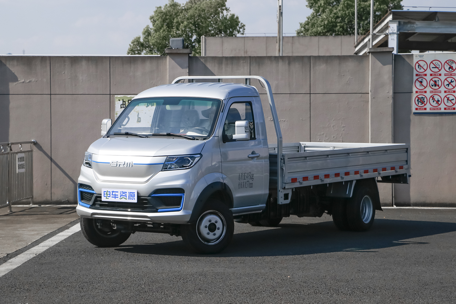 2024款 鑫源T5L城际版 栏板 宁德时代70.47kWh（JKC1034D0X3BEV）