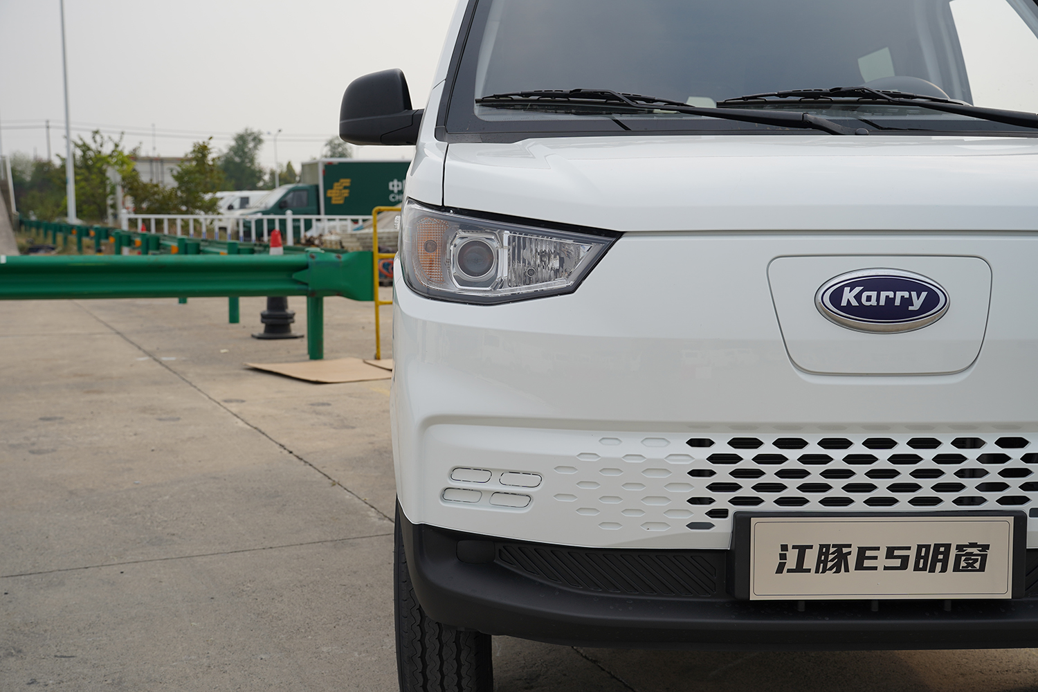 2024款 江豚E5 明窗 瑞露科技36.8kWh（SQR6450BEVK13）-明窗面包车图片