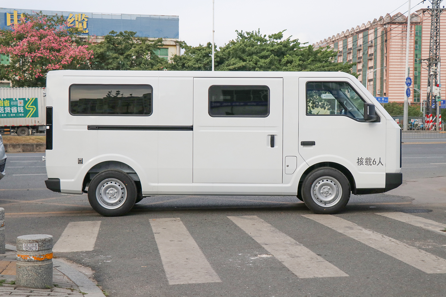 2024款 鑫源E3L 明窗 宁德时代41.86kWh（JKC6491A0X0BEV）