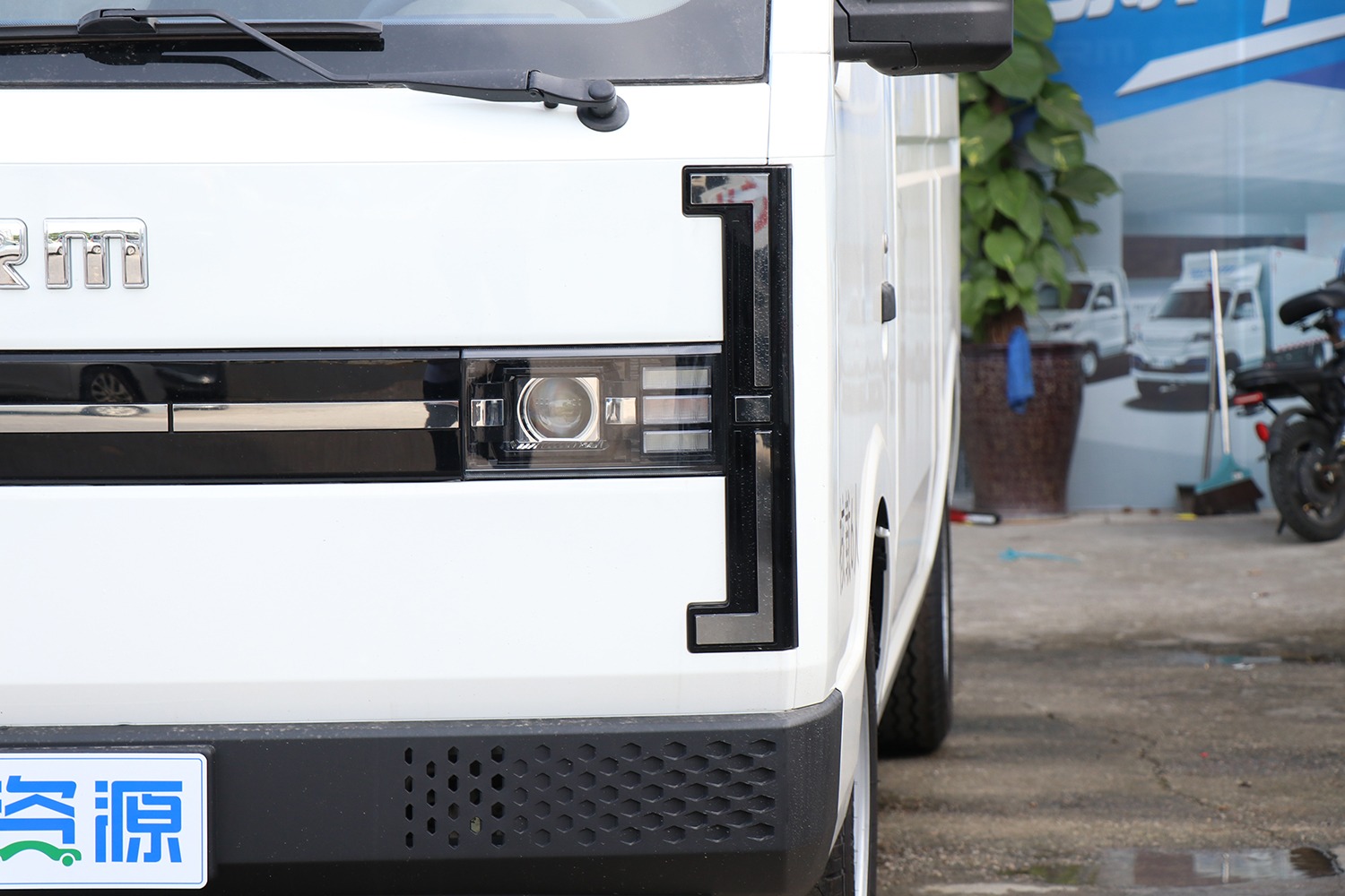 2024款 鑫源E3L 明窗 宁德时代41.86kWh（JKC6491A0X0BEV）-明窗面包车图片