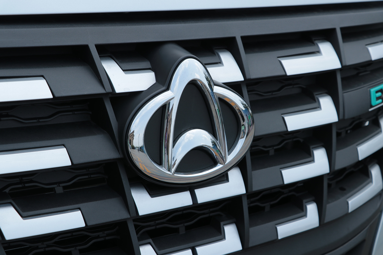 2021款 长安星卡EV 货箱 安驰新能源33.792kWh（SC5022XXYDAAABEV）