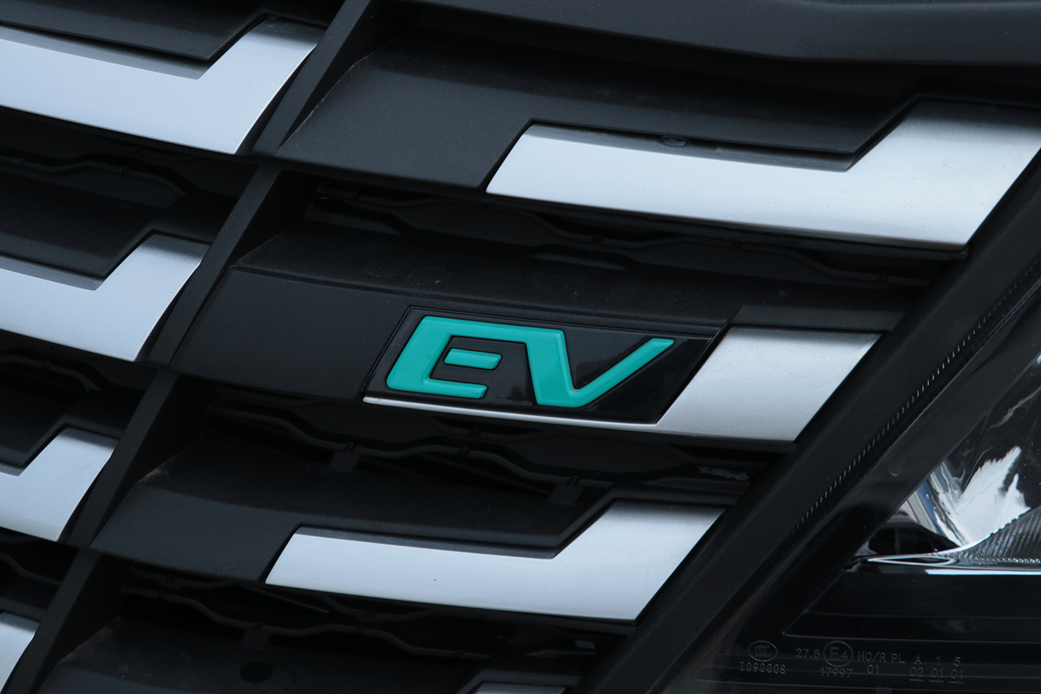 2021款 长安星卡EV 货箱 安驰新能源33.792kWh（SC5022XXYDAAABEV）