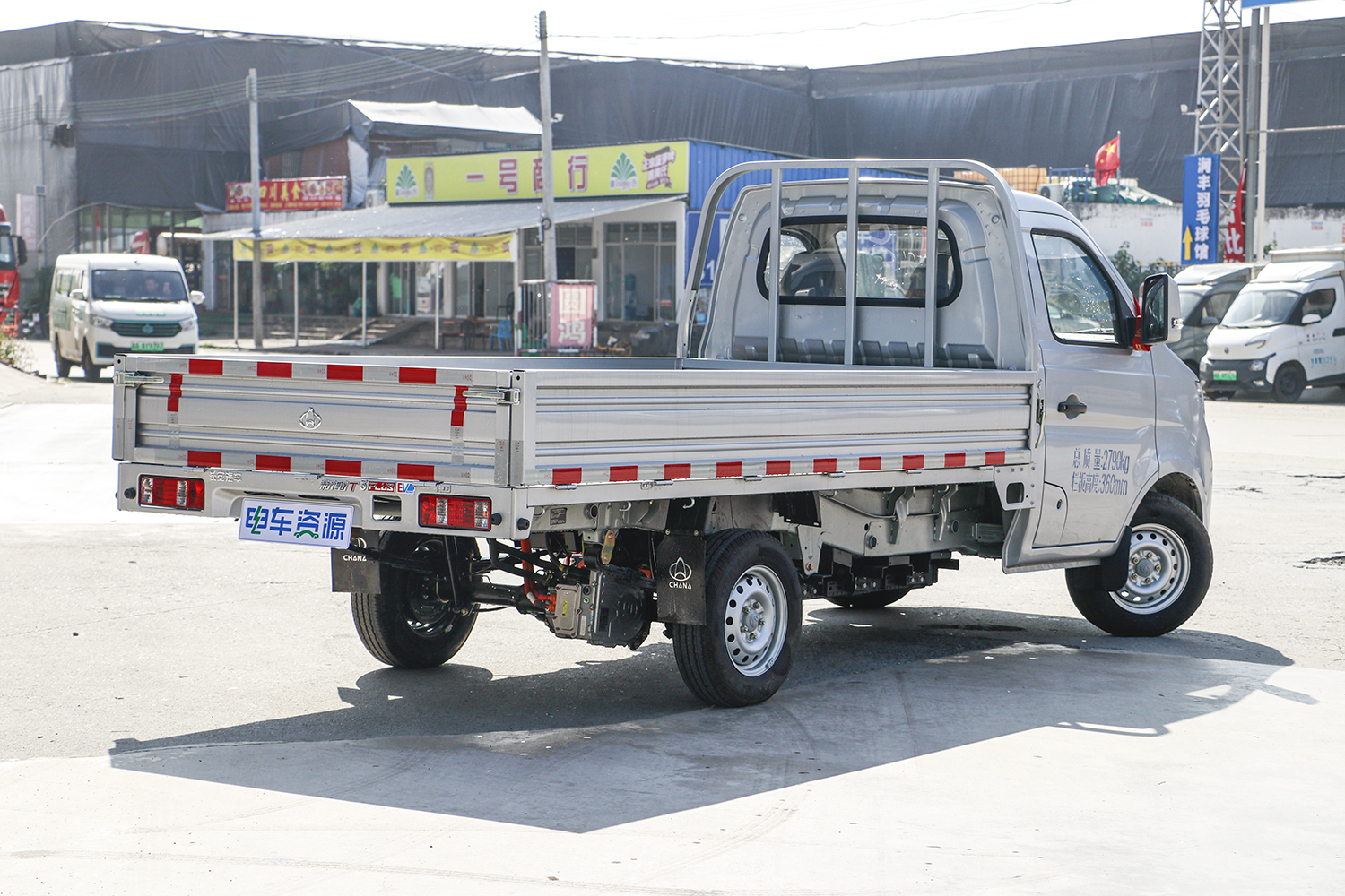 2024款 长安跨越新豹T3 PLUS 栏板 中创新航（	CKS1031T3MD6B2BEV）