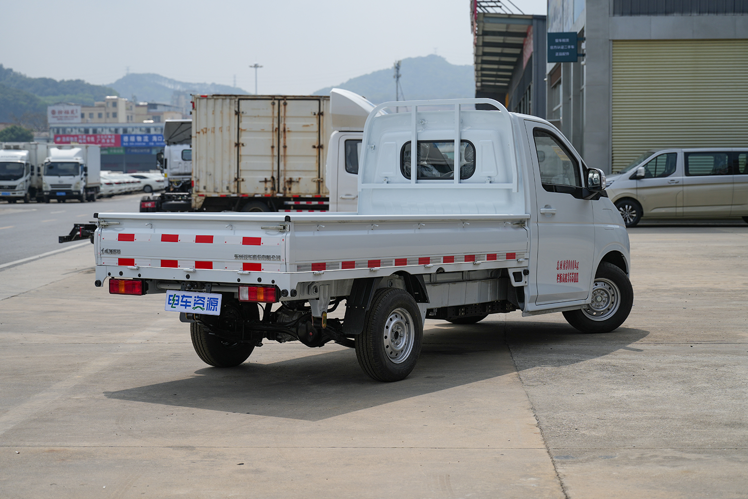 2025款 东风睿立达EV90 栏板 宁德时代41.86kWh（DFA1031VBEVF）