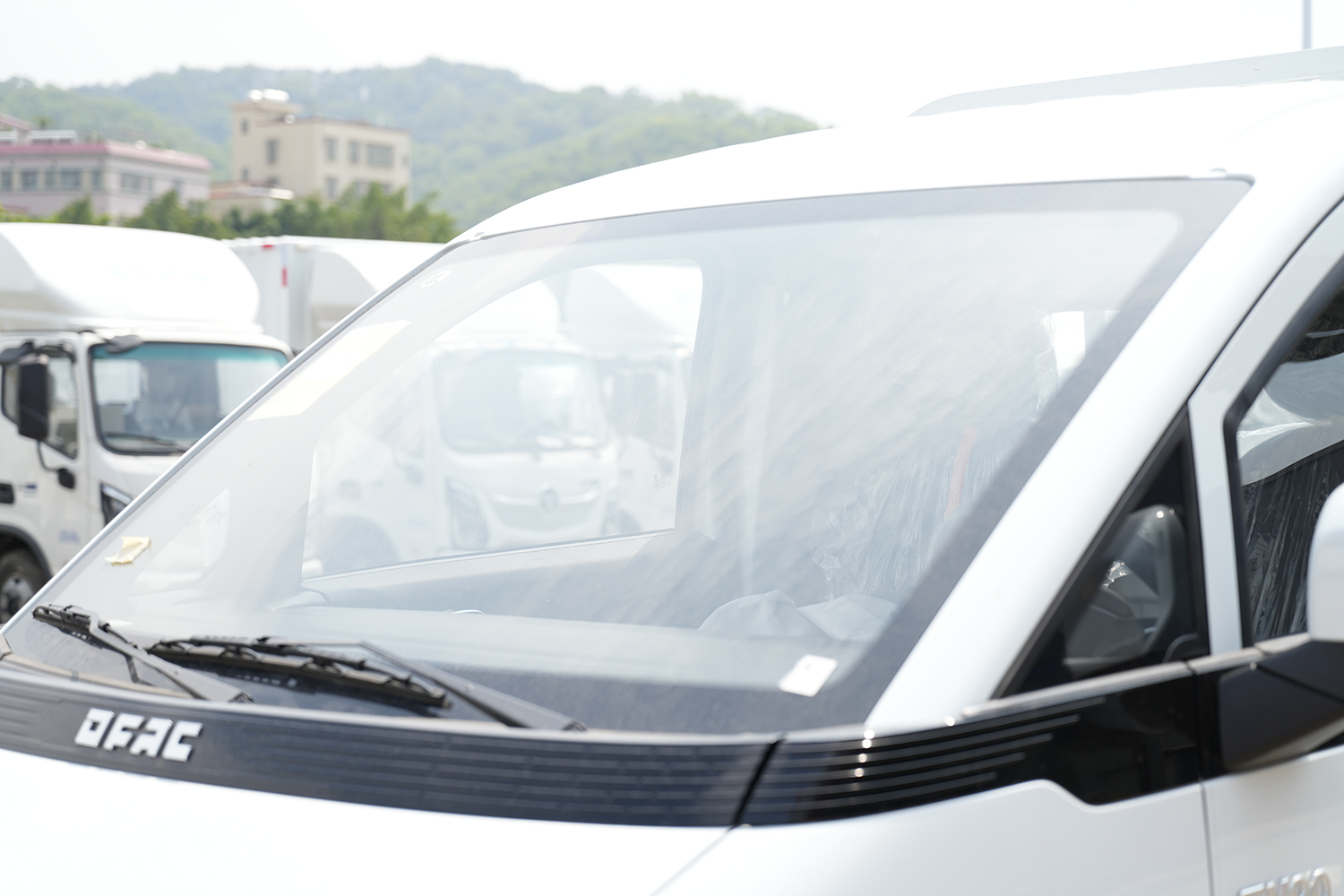 2025款 东风睿立达EV90 栏板 宁德时代41.86kWh（DFA1031VBEVF）