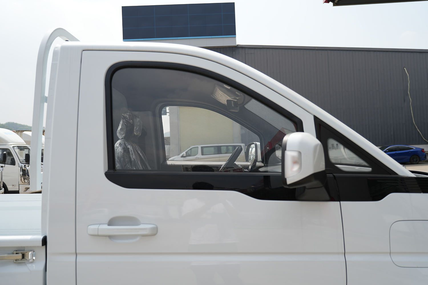 2025款 东风睿立达EV90 栏板 宁德时代41.86kWh（DFA1031VBEVF）