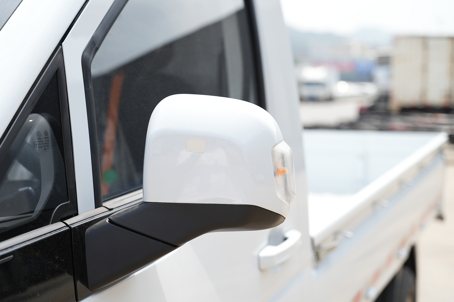 2025款 东风睿立达EV90 栏板 宁德时代41.86kWh（DFA1031VBEVF）