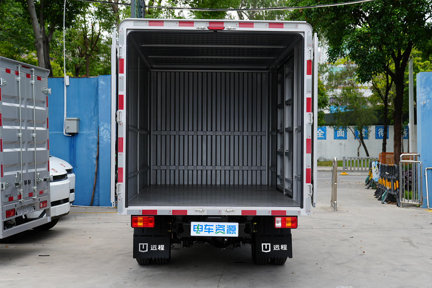 2025款 远程星智F5E 厢式 智芯动力61.69kWh（ZB5031XXYBEVGR1）