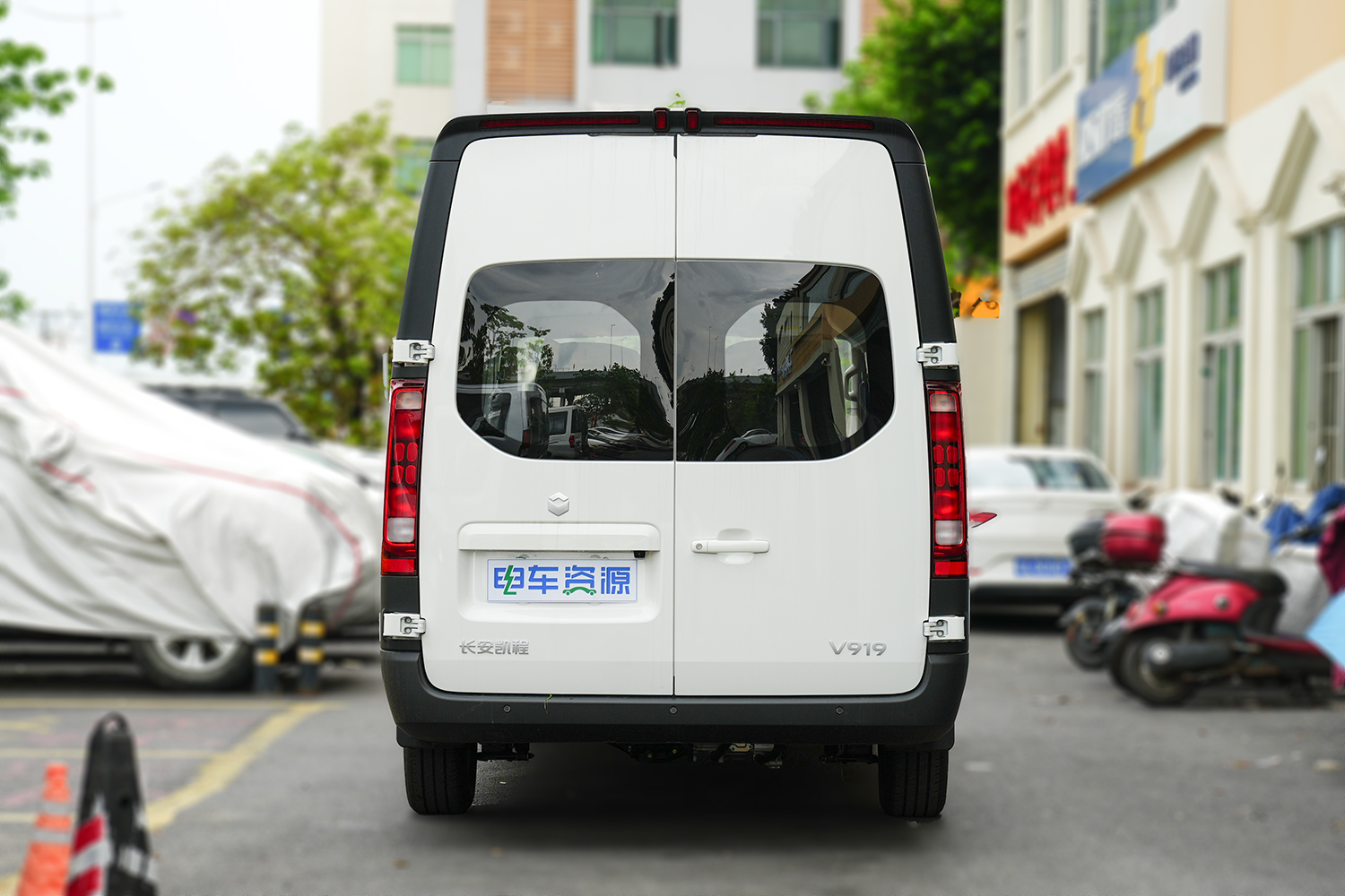 2025款 长安凯程V919 明窗 宁德时代53kWh（SC6553AAABEV）-明窗面包车图片