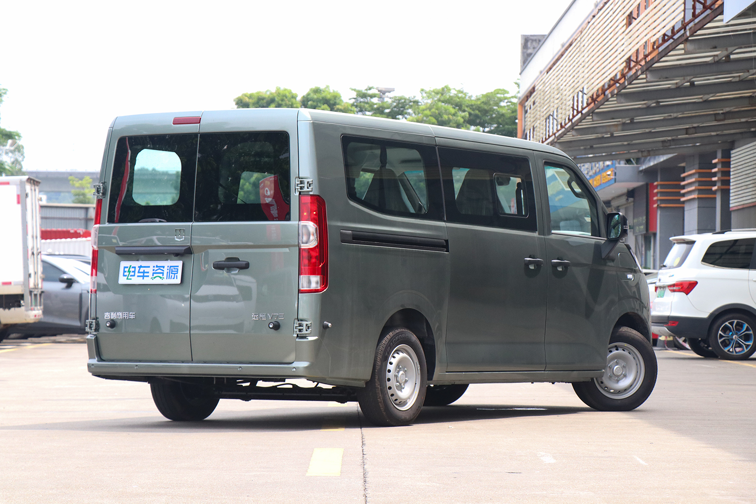2025款 远程星享V7E 智尊版 明窗客车 宁德时代50.2kWh（JHC6507BEVR2）