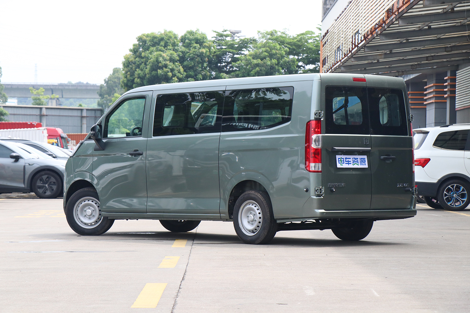 2025款 远程星享V7E 明窗客车 宁德时代（JHC6507BEVR1）-明窗面包车图片