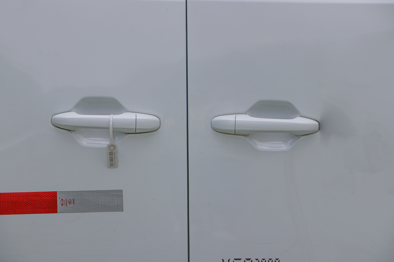 2025款 金琥EV70 宁德时代41.86kWh（JX5039XXYTEA-MBEV）-中面图片