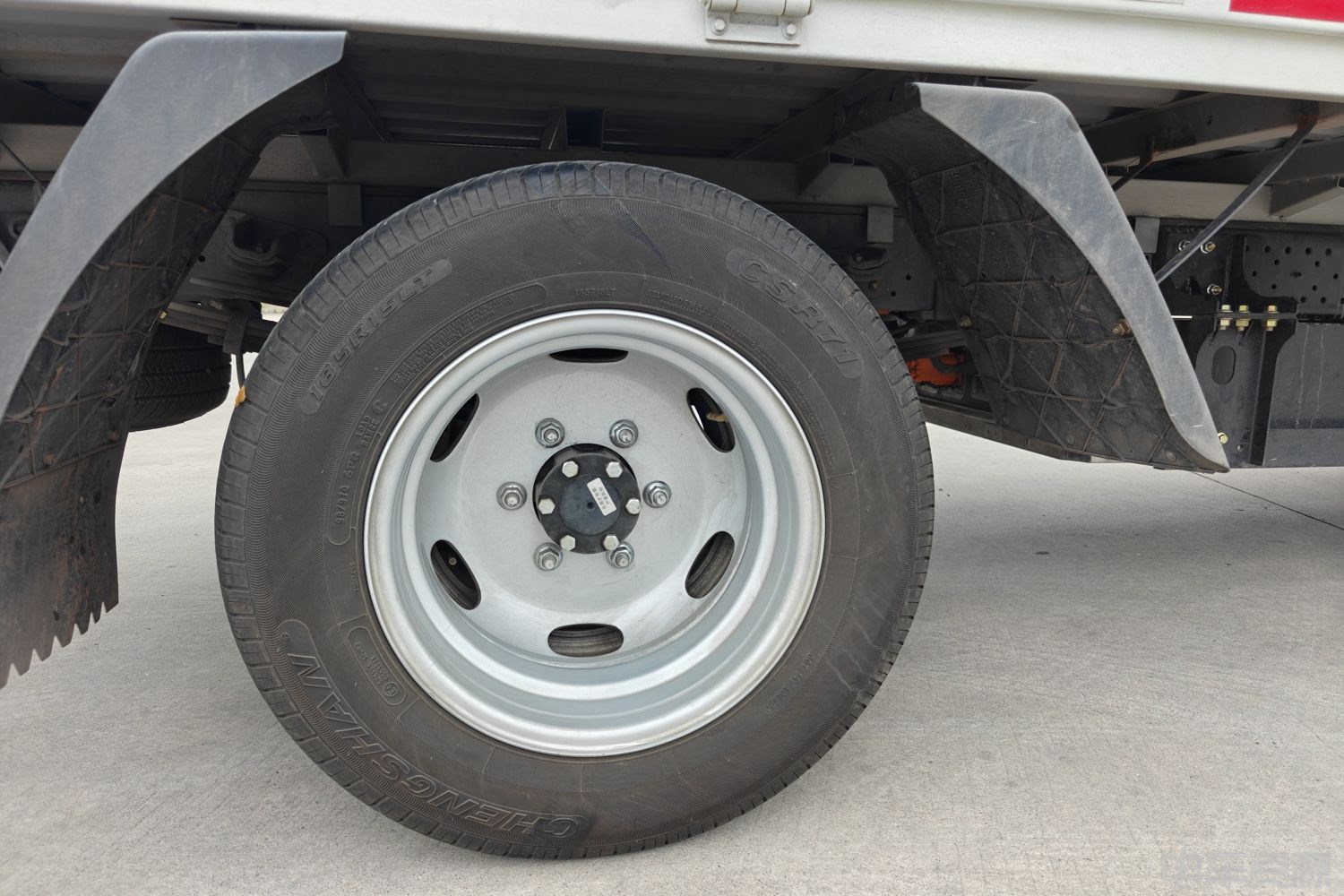 2025款 金琥ET50 宁德时代70.59kWh（GK5044CCYBEV）-小卡图片