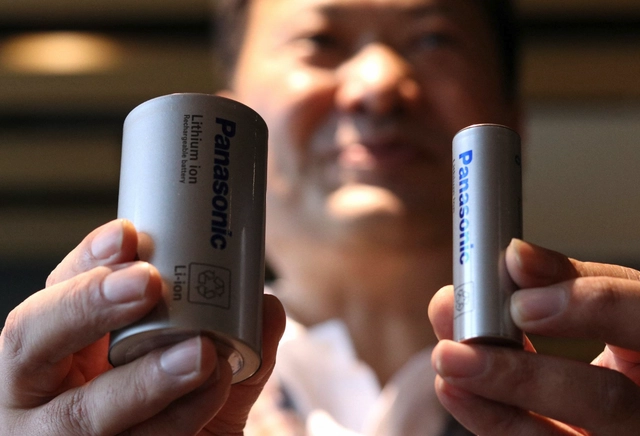 4680大型圆柱电池生产成本大降54%？特斯拉中国回应
