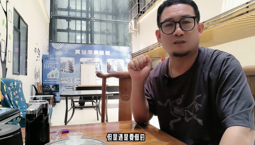 货运行业内卷，运费低，四米二货车却能月入几万，如何做到？