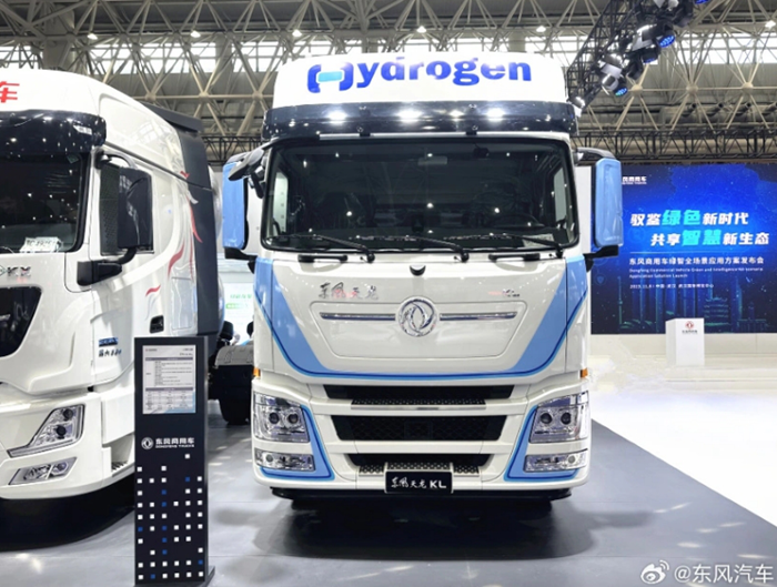 东风汽车发布400kW氢燃料电堆，49吨重卡百公里氢耗降低24.5%