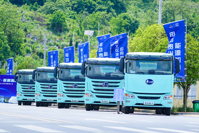 上汽红岩被申请破产重整、宁德时代要卖车、2025中国西南新能源重卡物流创新大会即将开启|一周热点